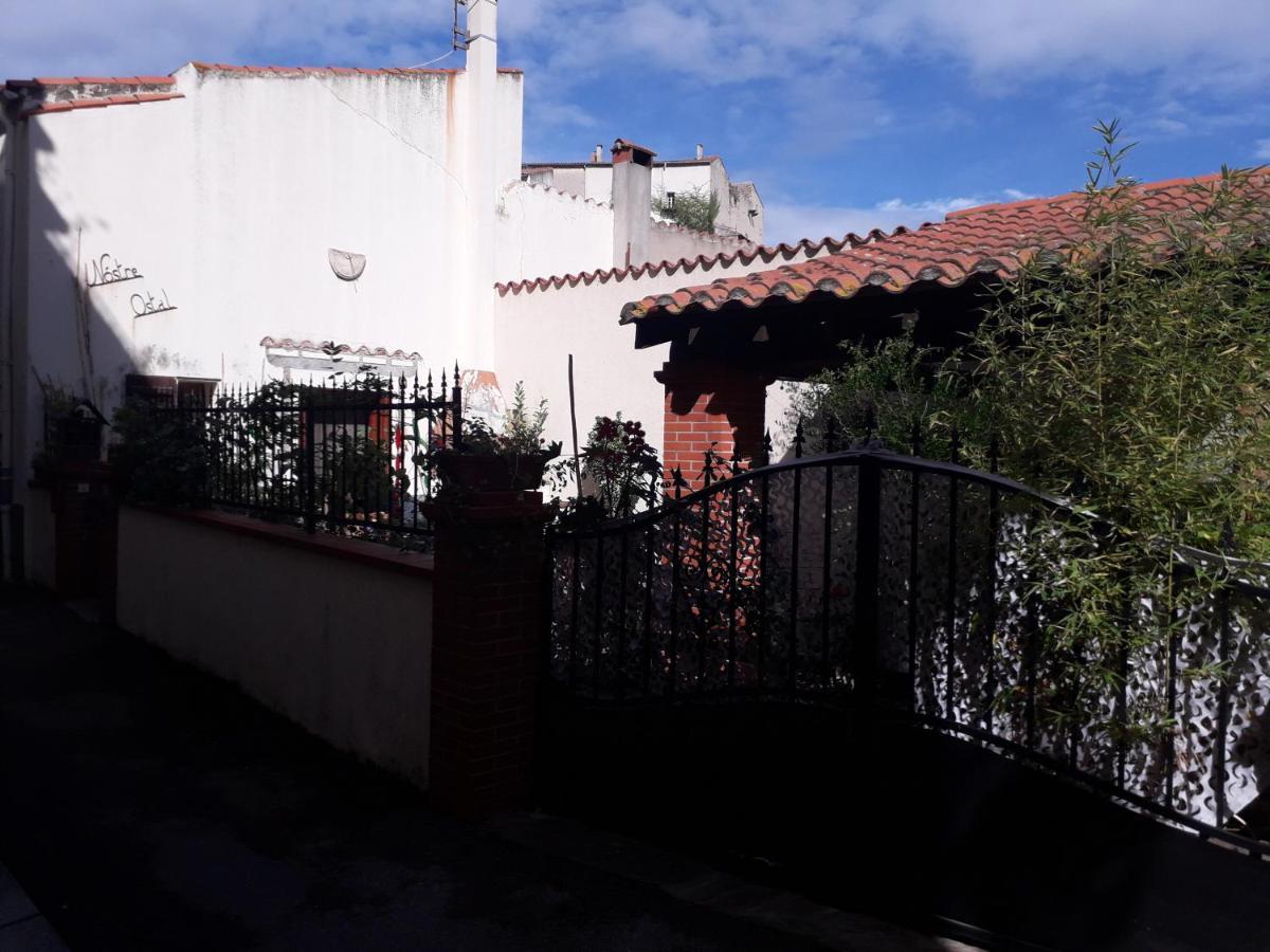 B&B Chambres "Chez Meme Germaine" Caramany Екстериор снимка